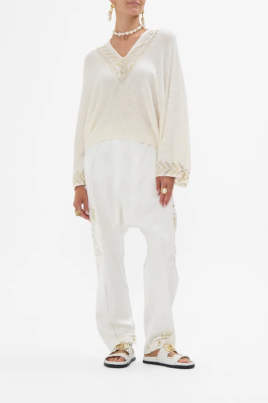 RELAXED V NECK KNIT TOP VALLEY OF THE QUEENS Sophisticated Knit Shirt