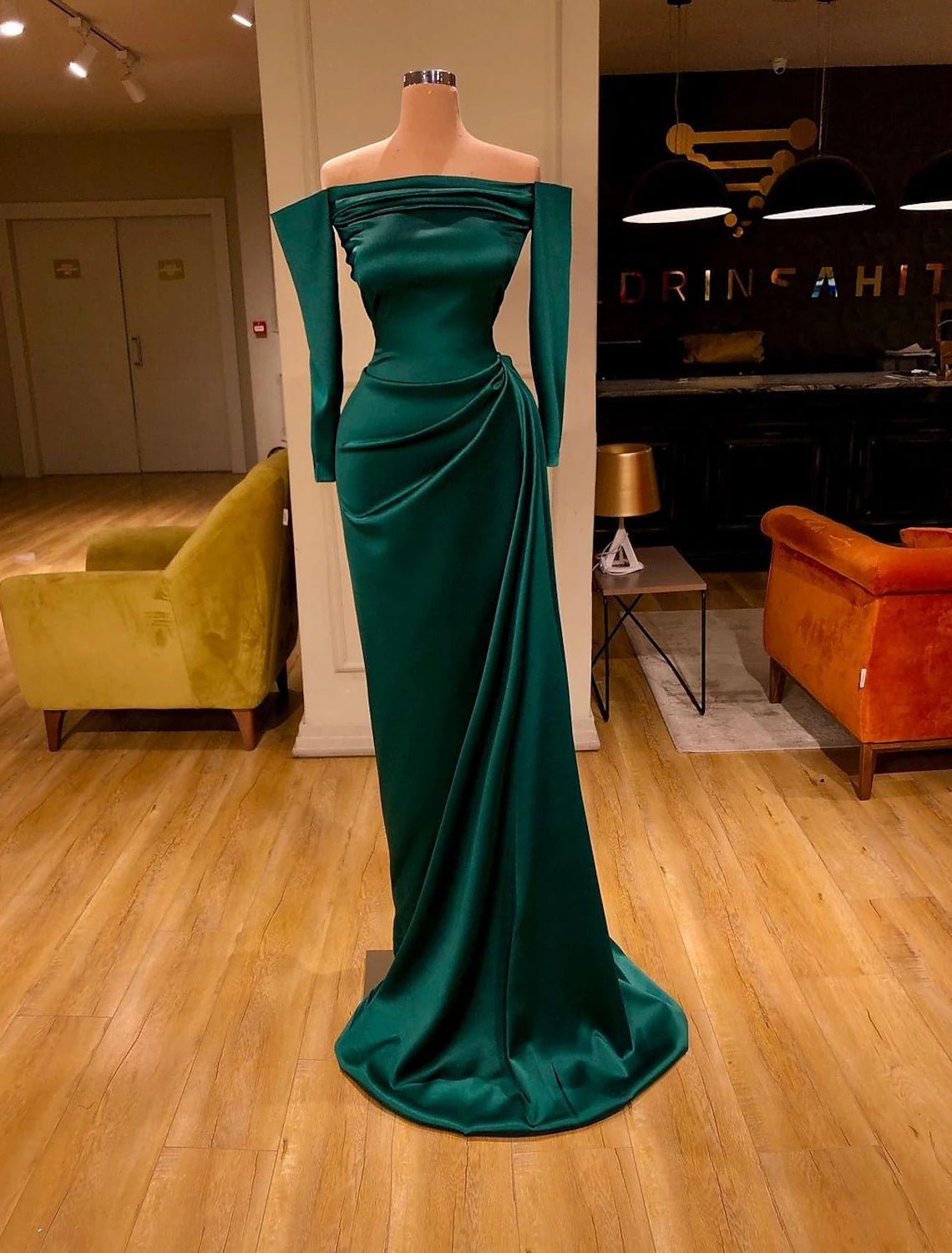 Sheath / Column Evening Gown Reformation Amante Dress Wedding Guest Formal Evening Sweep / Brush Train Long Sleeve Off Shoulder Charmeuse with Sleek Ruched Sheath / Column Evening Gown Reformation Amante Dress Wedding Guest Formal Evening Sweep / Brush Train Long Sleeve Off Shoulder Charmeuse with Sleek Ruched